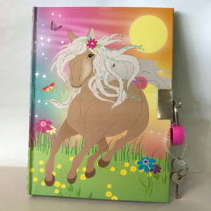 DIARY GRAPE SCENTED HORSE MEADOW